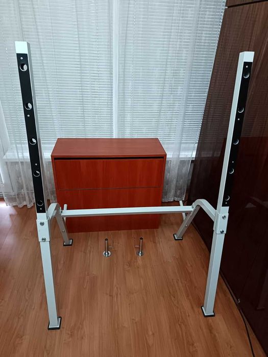 Продавам стойки за клек