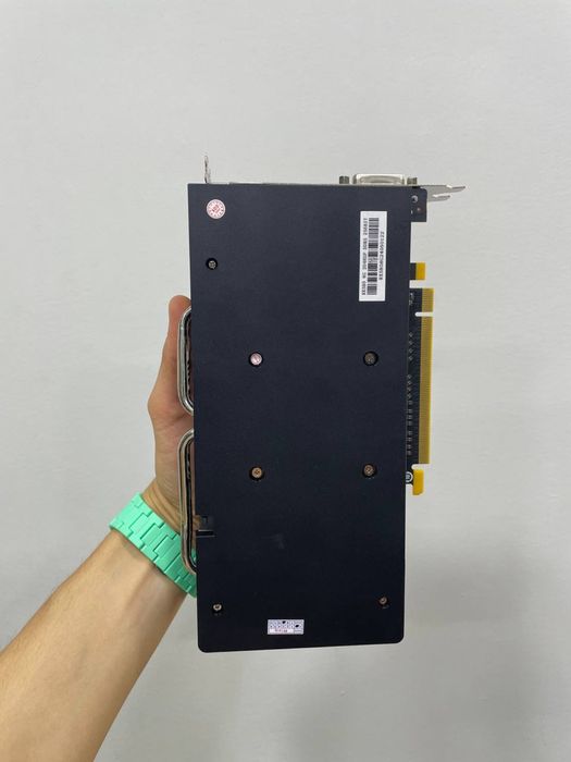 RX580 8 Gb  Yangidek