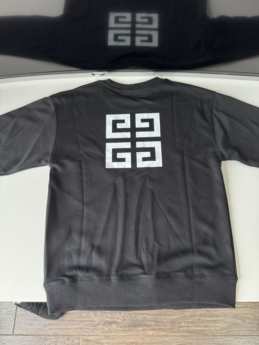 Givenchy блуза.
