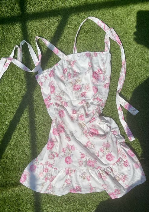 Rochie de vara alba cu imprimeu floral coquette