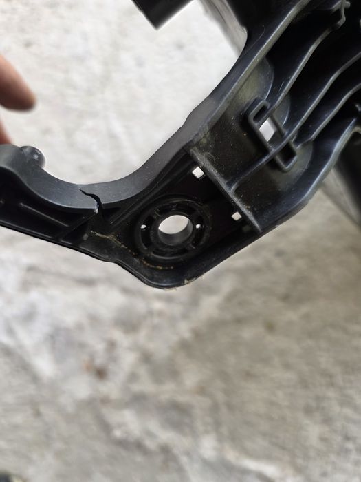 Volvo EX30 ляв и десен фар