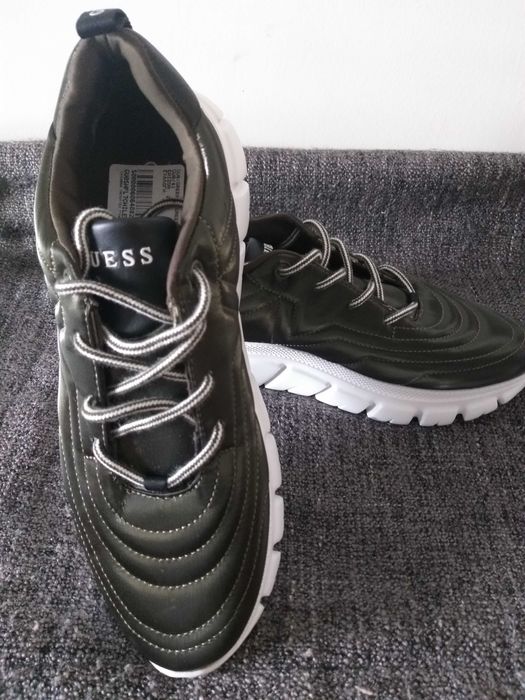 GUESS WOMEN'S SNEAKERS - FL7CHILEL12 - страхотни дамски кецове р-р 41,