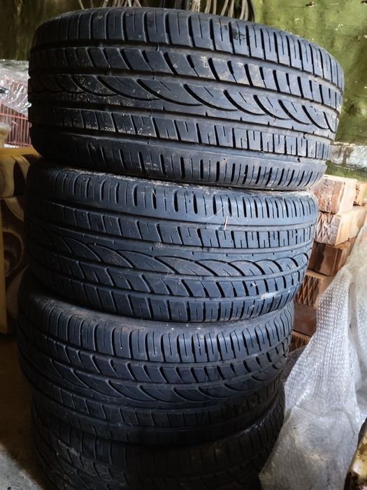 Продам Резину 225/40R18 4шт