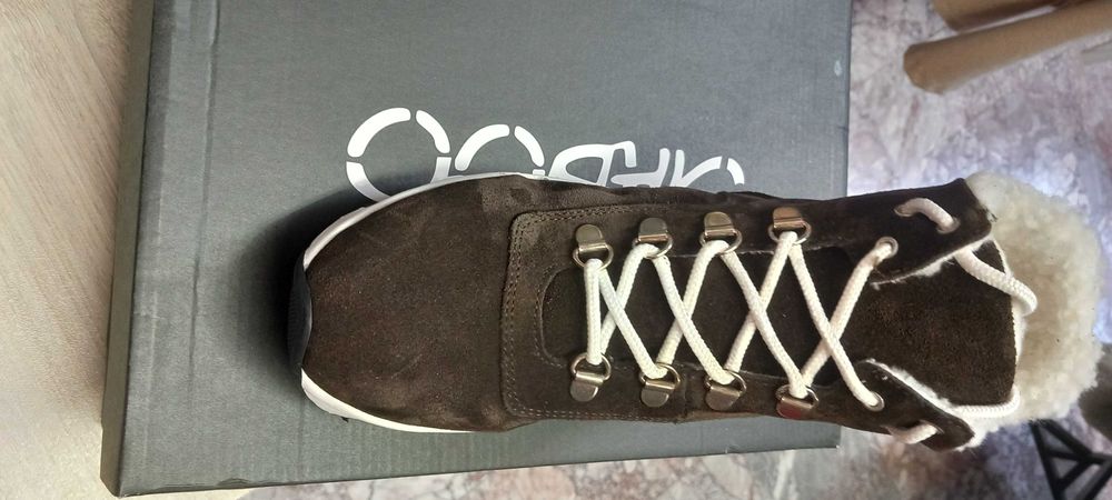 Боти от естествена кожа