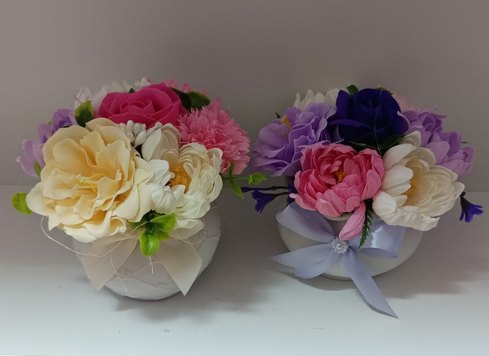 Букети със сапунени цветя