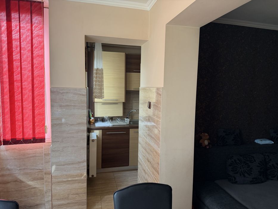 Vând apartament 2 cam 14 Mai