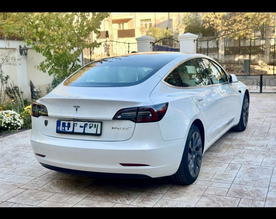 Tesla Model3 6/2020 Standard Range Plus 325CP...