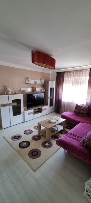 Apartament doua camere de inchiriat