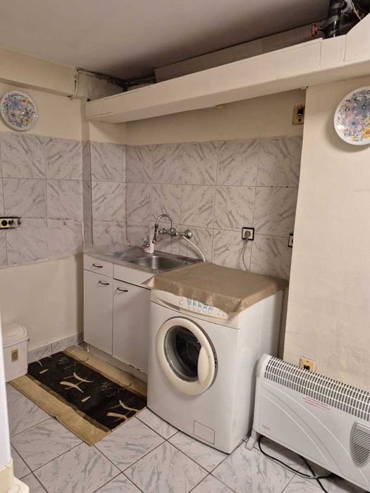 Дава се под наем Едностаен апартамент в София, Лозенец - 38 кв.м за 199.41 € - Снимка #3