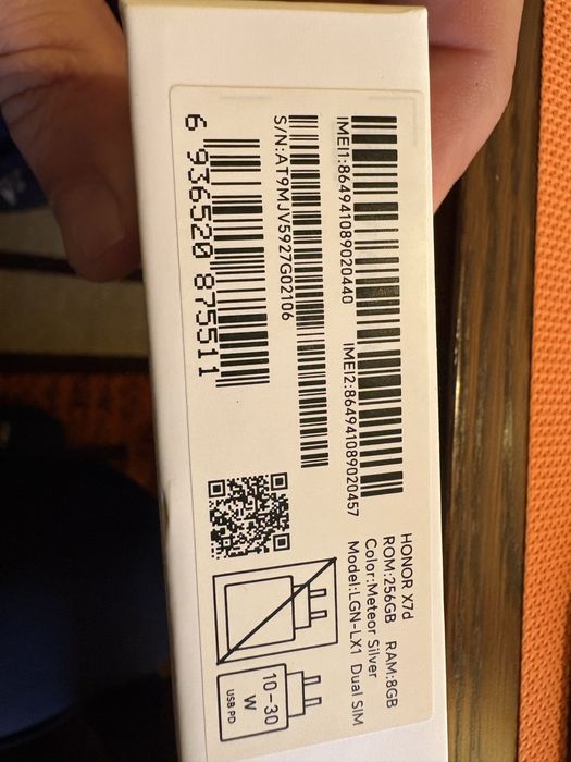 Продавам Honor X7d 8 GB/256 ROM