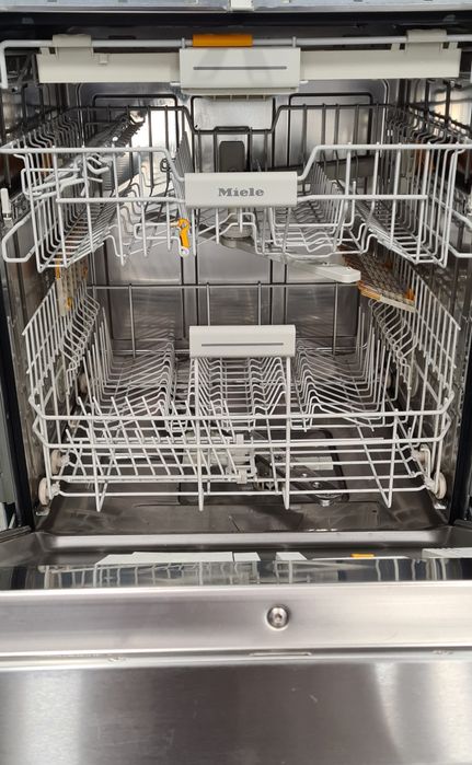 Съдомиялна за вграждане Miele A+++ 60см