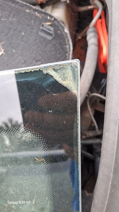 Предно (челно) стъкло за Volkswagen Fox /Фолксваген Фокс