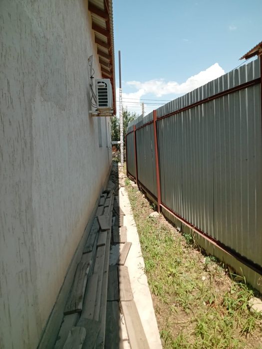 Продается дом с земельным участком