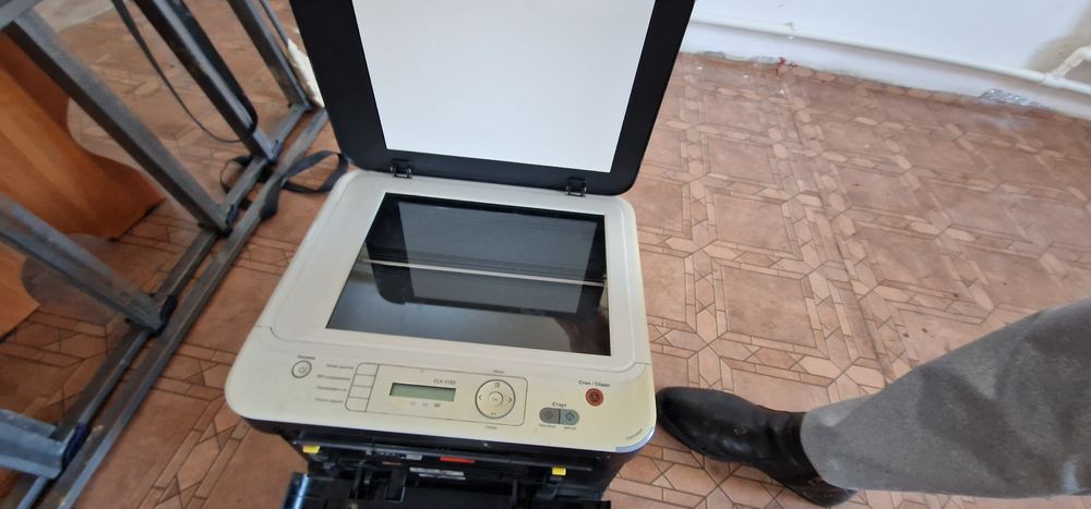 Продам принтера бушные вроде работают