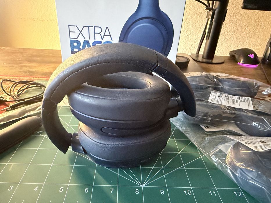 Слушалки SONY WH-XB900N