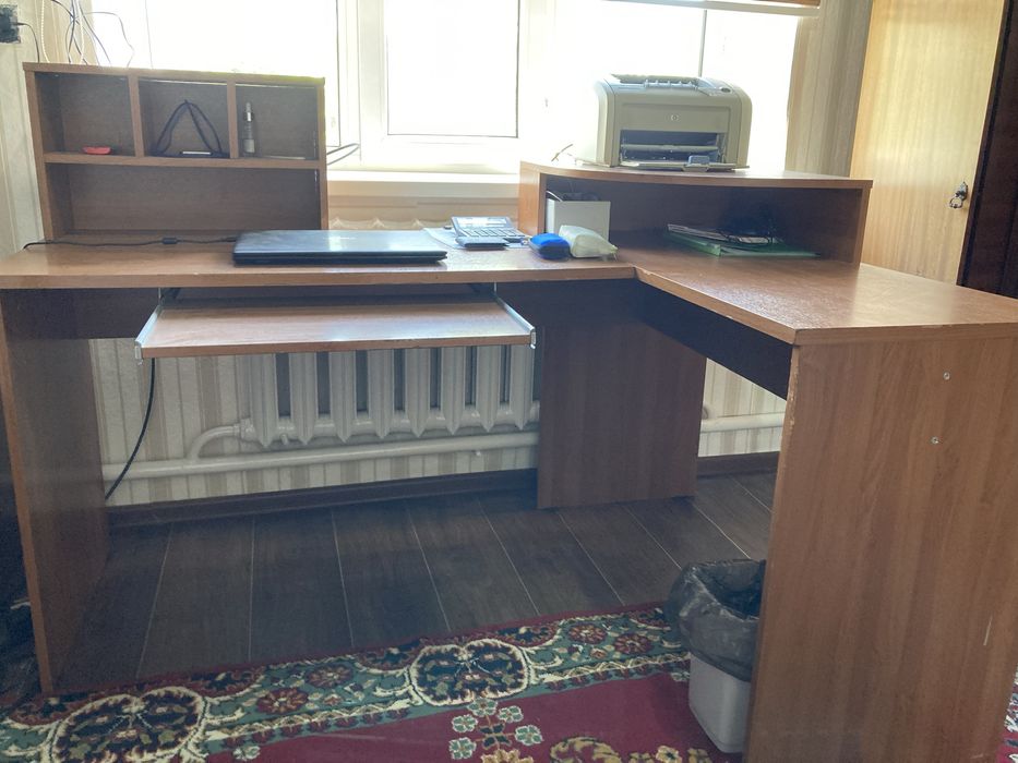 Компьтерный стол