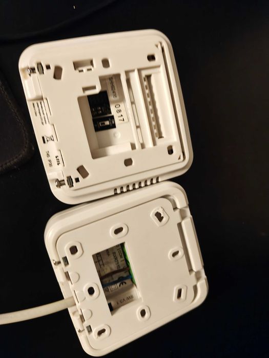 Termostat programabil pentru centrala termica