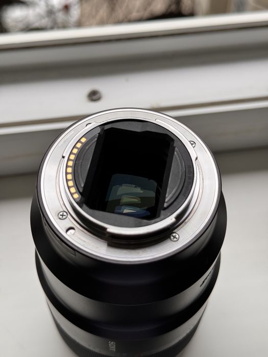 Sony 90mm f2.8 Macro G OSS