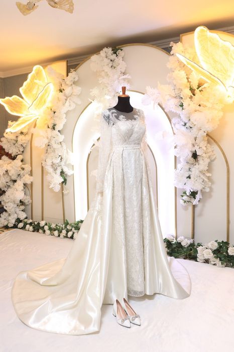 Свадебная платье