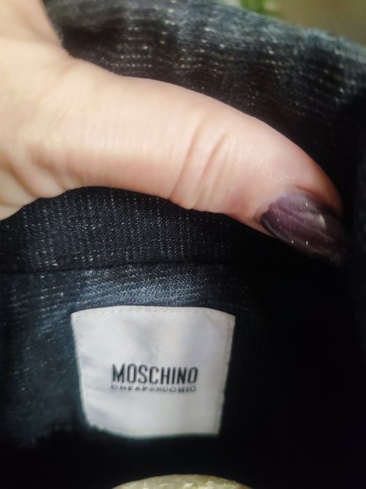 Продам пальто MOSCHINO оригинал