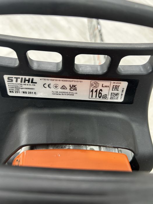 Stihl MS 251 drujba de taiat lemn