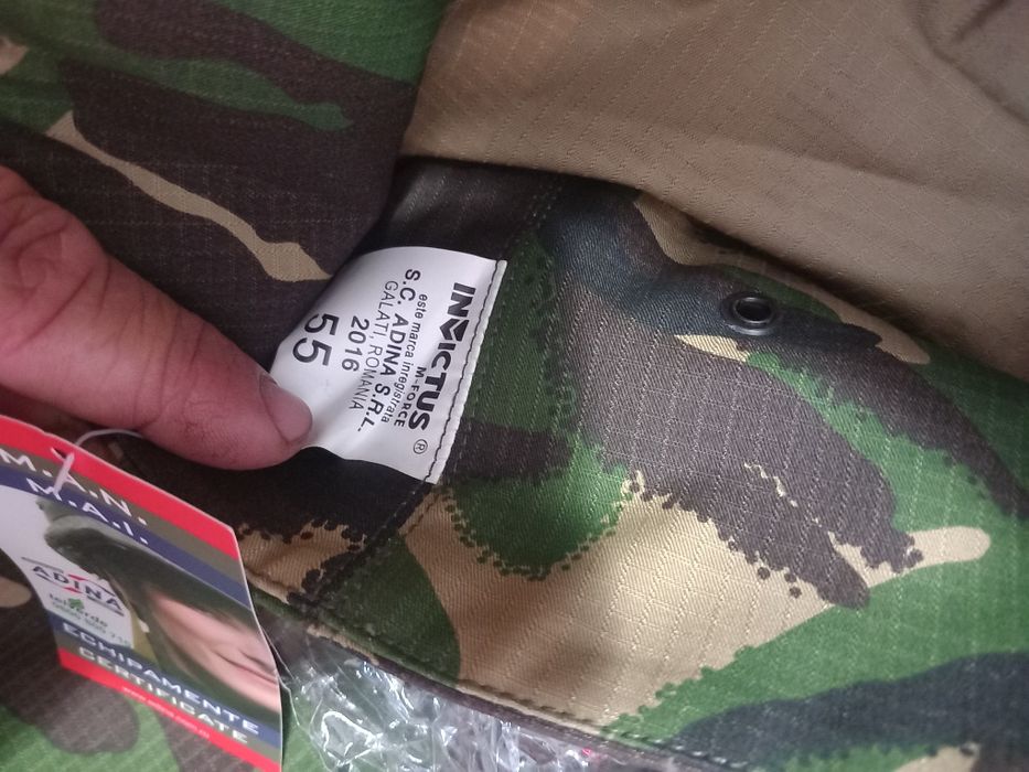 Vand tinuta militară