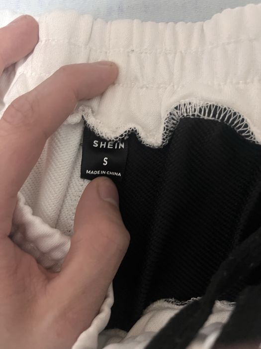 Pantaloni de trening