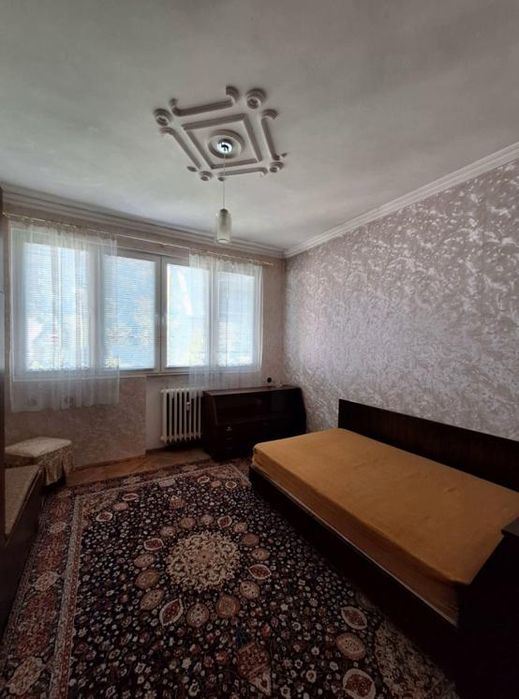 Дава се под наем Тристаен апартамент в София, Център - 75 кв.м за 562 € - Снимка #4