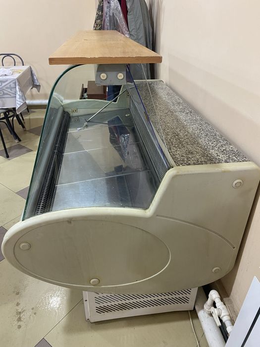 Ветринный холодильник