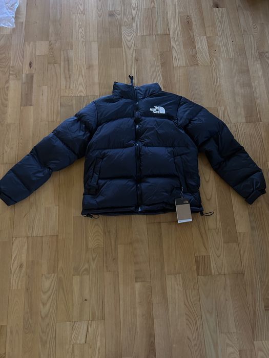 Geaca The North Face 700 Nuptse cititi descrierea