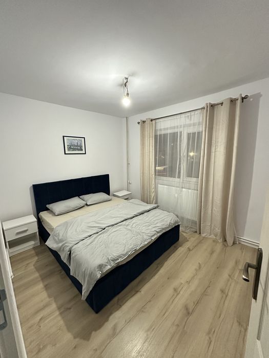 Apartament 4 camere de inchiriat