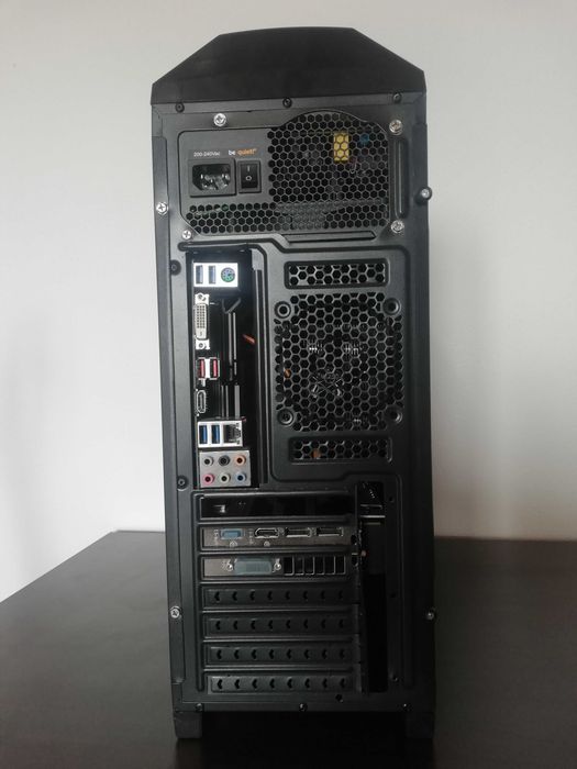 Геймърски компютър GB Z170-Gaming Intel I7 6700K 16GB RAM  RX470 8GB