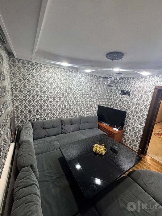 Продаётся Чиланзар 25  кв 4/1/4