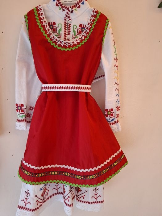 Детска народна носия за момиче