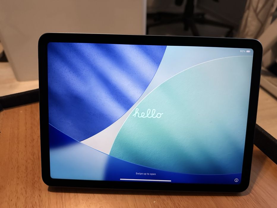 Apple iPad Air 5 (M1) 64gb Blue si Husa Apple Smart Folio
