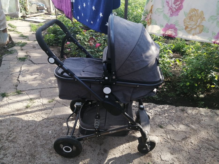 Продам детскую коляску