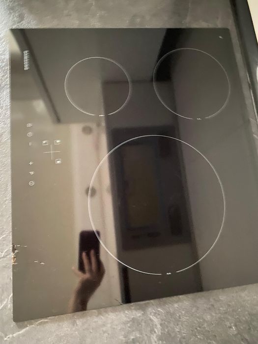 Продам индукционную плиту