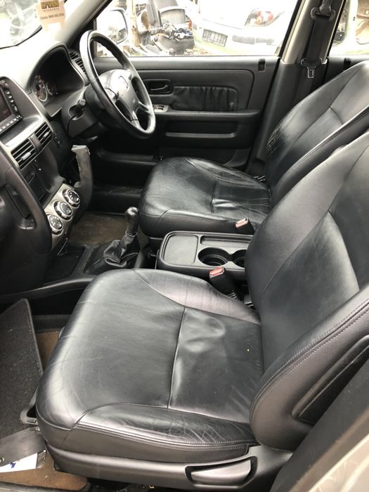 Хонда ЦРВ,2.0 бензин,2003 год.на части