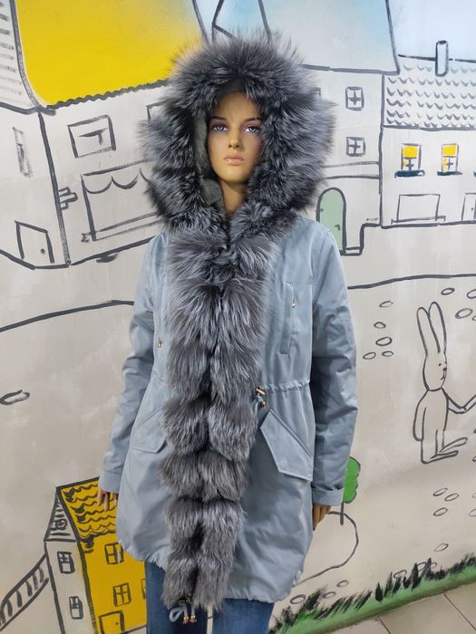 Продам парку!Новая