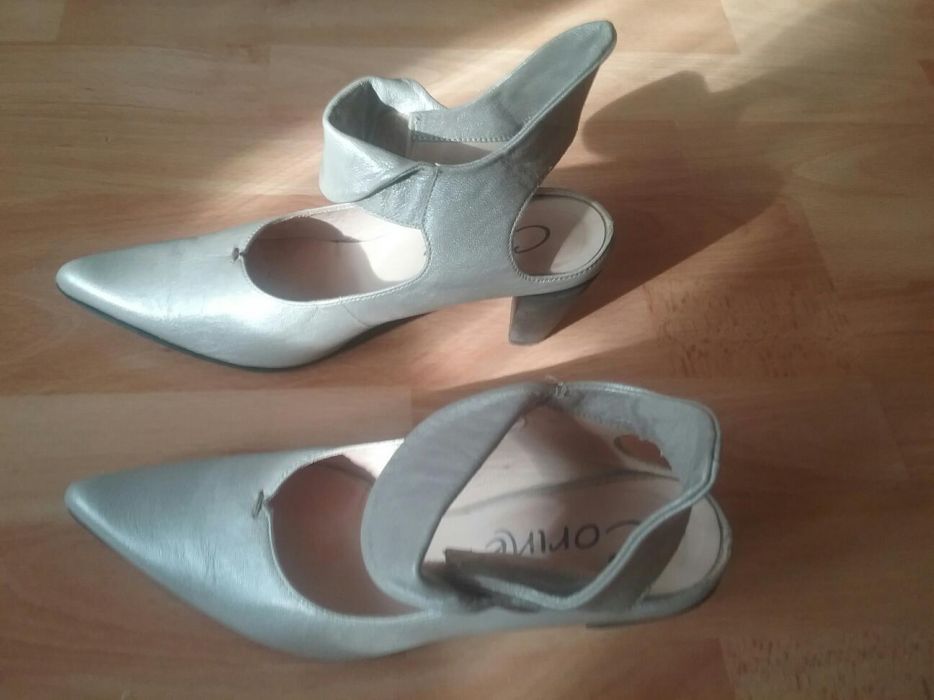 Продавам нови елегантни обувки 37 номер