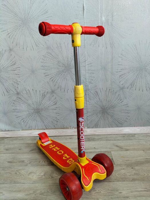 Детский самокат раскладной