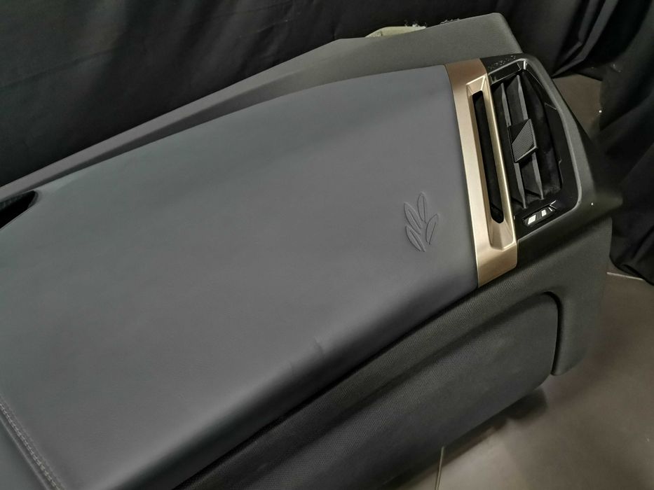 НОВО Сиво Арматурно Табло BMW IX I20 Кожа БМВ ИХ И20