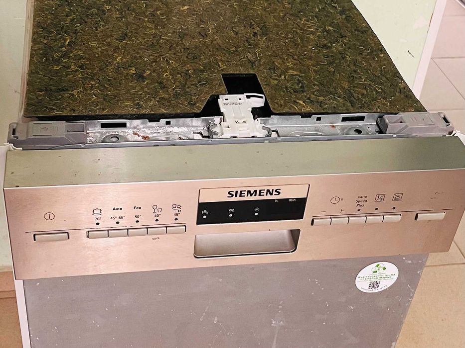 Съдомиялна Siemens за полувграждане 45 см Серия iQ500