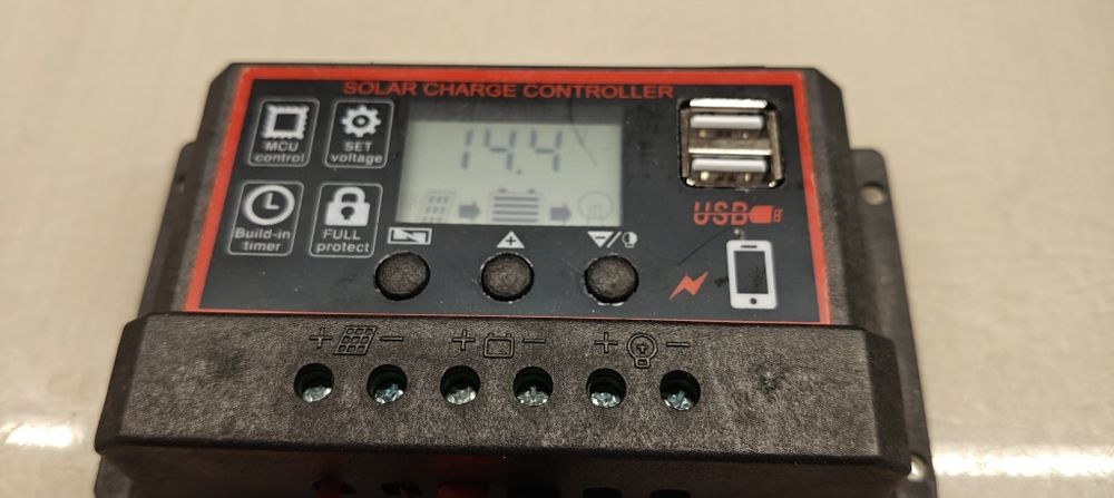 Încărcător solar / charger