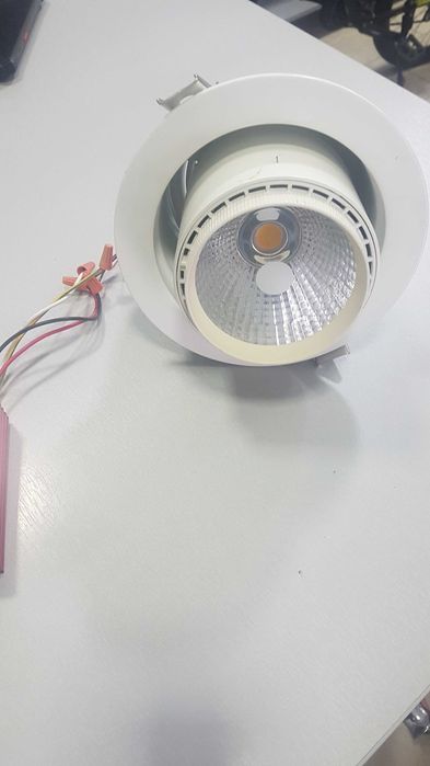 Лед луни за вграждане с променлив ъгъл