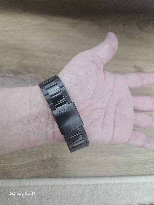 Продам Мужские Часы CASIO