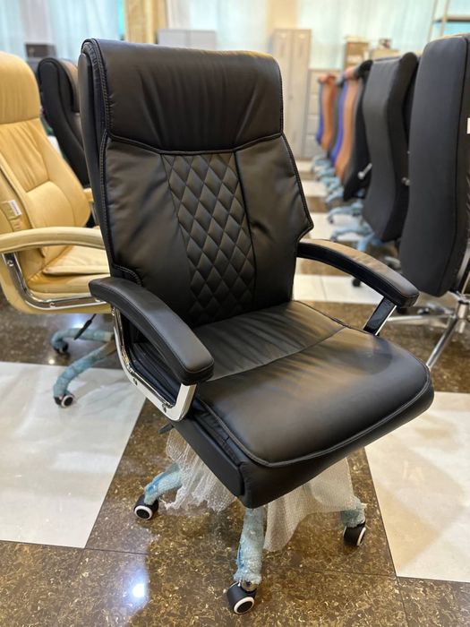 Офисное кресло для руководителей