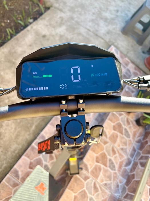 Trotinetă Kukirin G4 2025