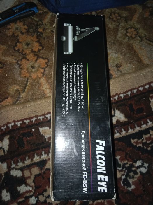 продам новые  дверные доводчики