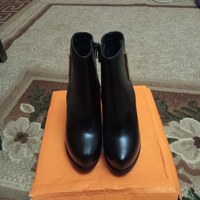 осенний обувь черный